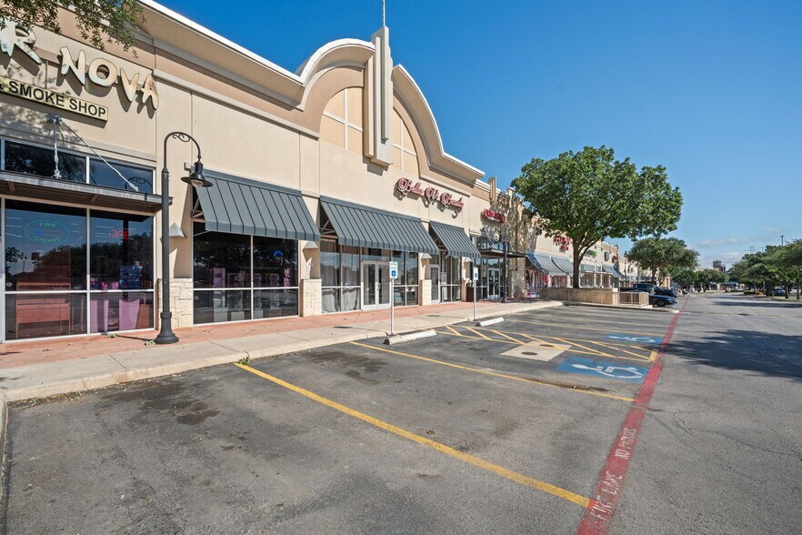 More Photos Of , Helotes General Retail For Sale