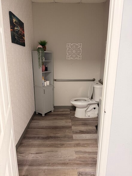 More Photos Of 2164 Platinum Rd, Apopka Light Distribution For Lease