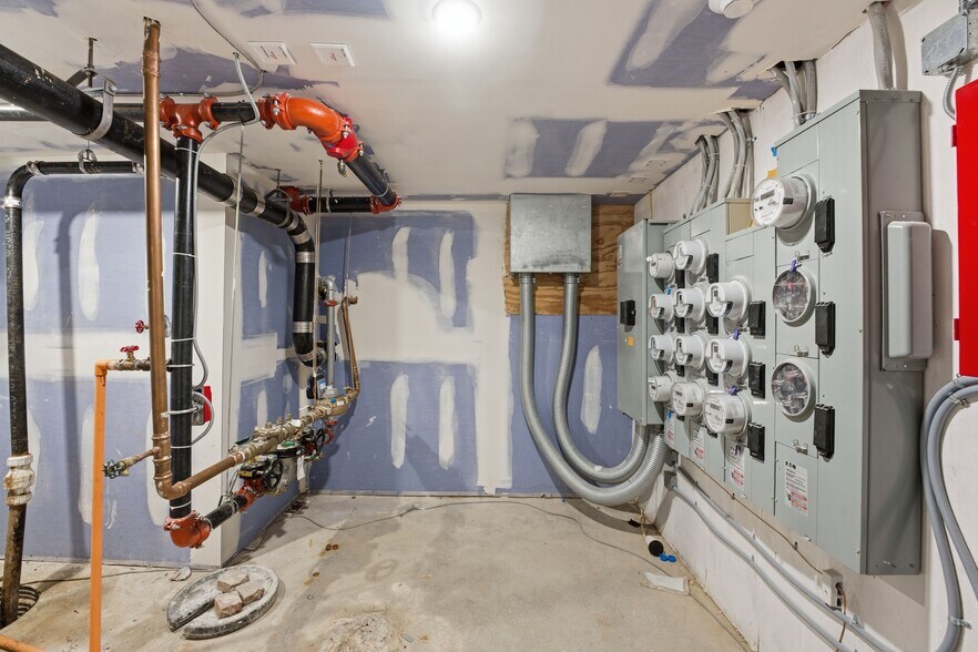 More Photos Of 2440 Kensington Ave, Philadelphia Apartments For Sale