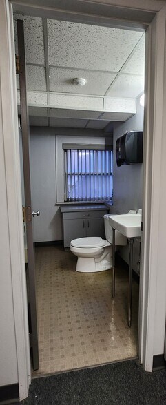 More Photos Of 417-425 W 2nd Ave, Spokane Medical For Lease