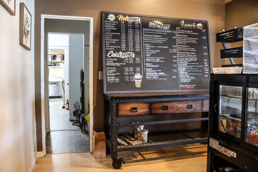 More Photos Of 426 Central Ave, Fairfield Storefront For Sale