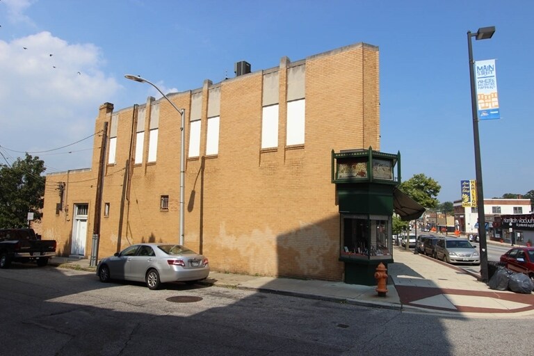 More Photos Of 5404 Harford Rd, Baltimore Storefront Retail Residential For Sale