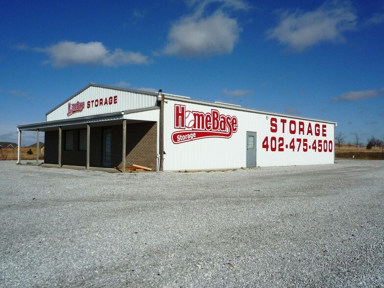 Primary Photo Of 715 N 2nd St, Palmyra Self Storage For Lease