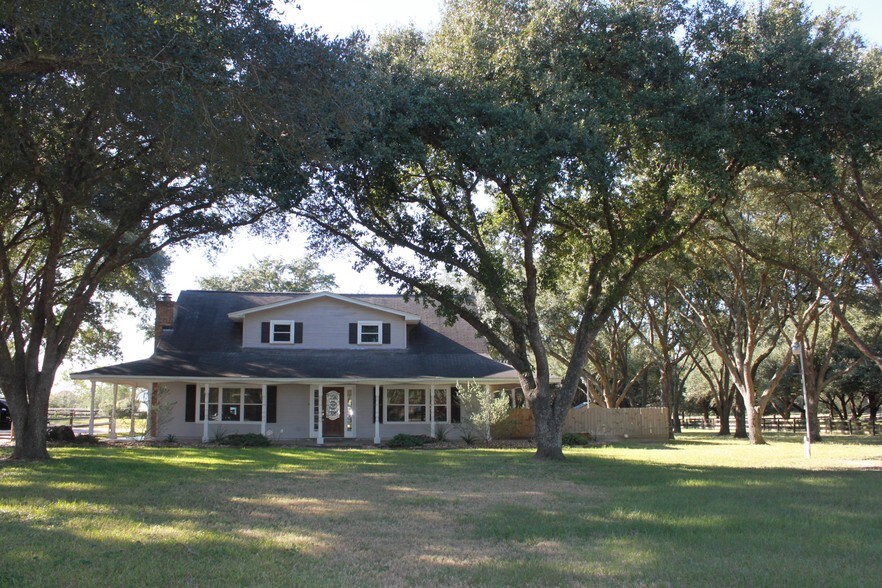 More Photos Of 16607 Mueschke Rd, Cypress Office Residential For Sale