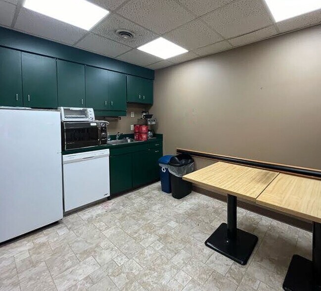 More Photos Of 357 N Craig St, Pittsburgh Office For Sale