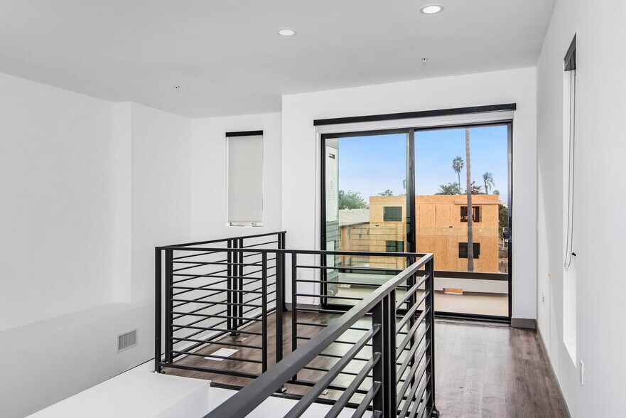 More Photos Of 644 N Normandie Ave, Los Angeles Apartments For Sale