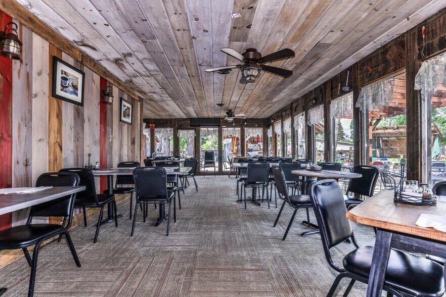 More Photos Of 5234 US-51 Hwy, Mercer Bar For Sale