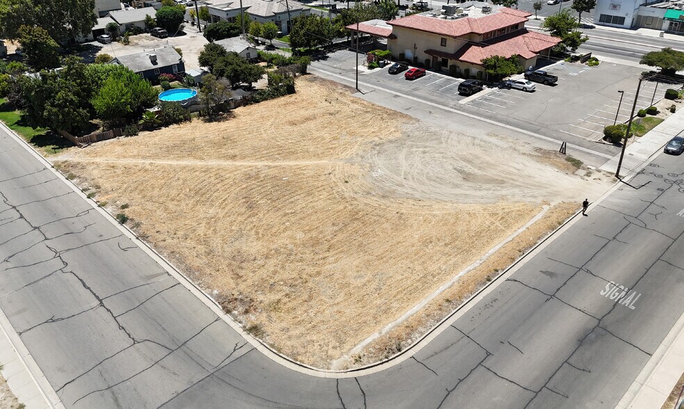 Primary Photo Of 413 6th st, Kerman Land For Sale