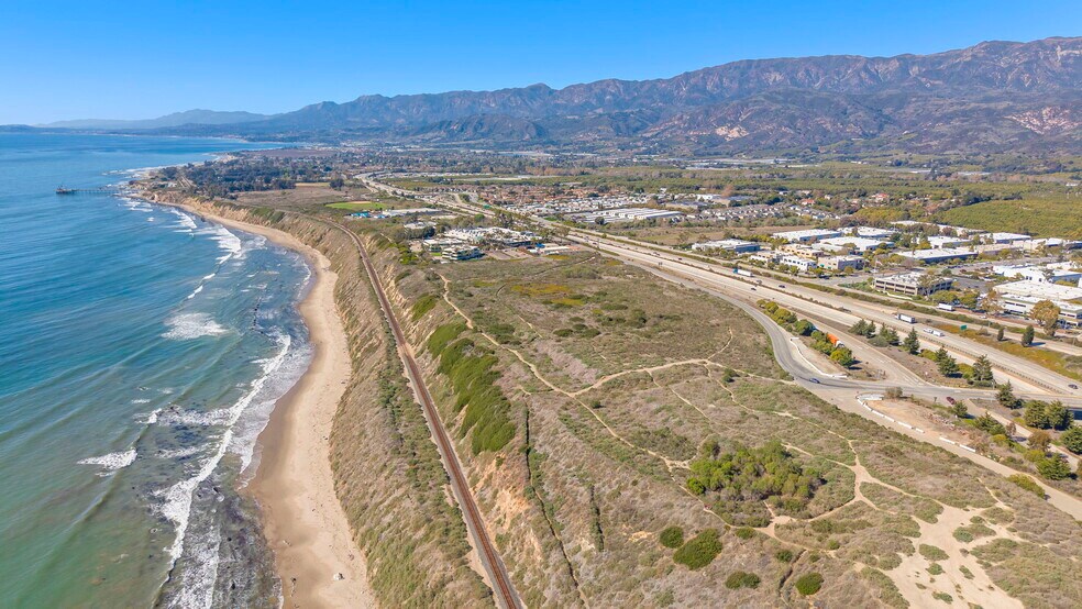 More Photos Of 6398 Cindy Ln, Carpinteria Office For Sale