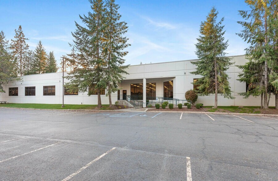 More Photos Of 600 W Wilbur Ave, Coeur d'Alene Light Manufacturing For Lease