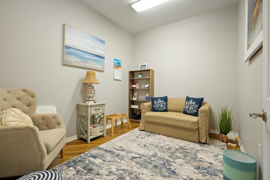 More Photos Of 17929 Hunting Bow Cir, Lutz Healthcare For Sale