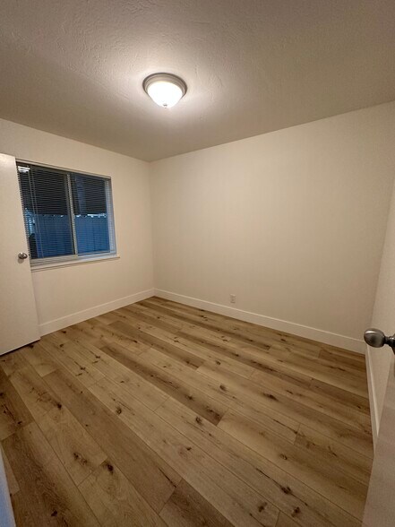 More Photos Of 405 Maple St, Mill Valley Apartments For Sale