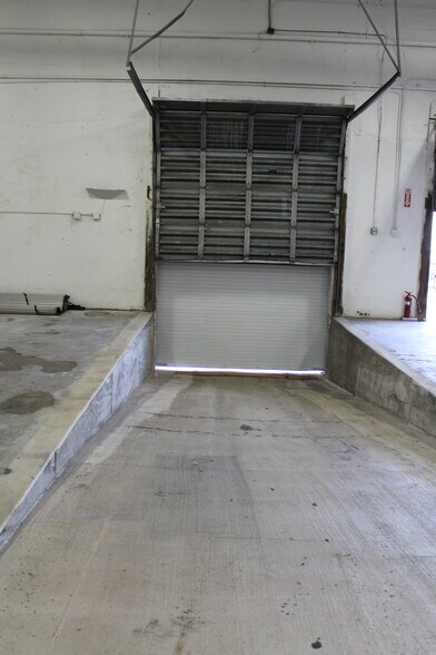 More Photos Of 1970 NW 70th Ave, Miami Warehouse For Lease