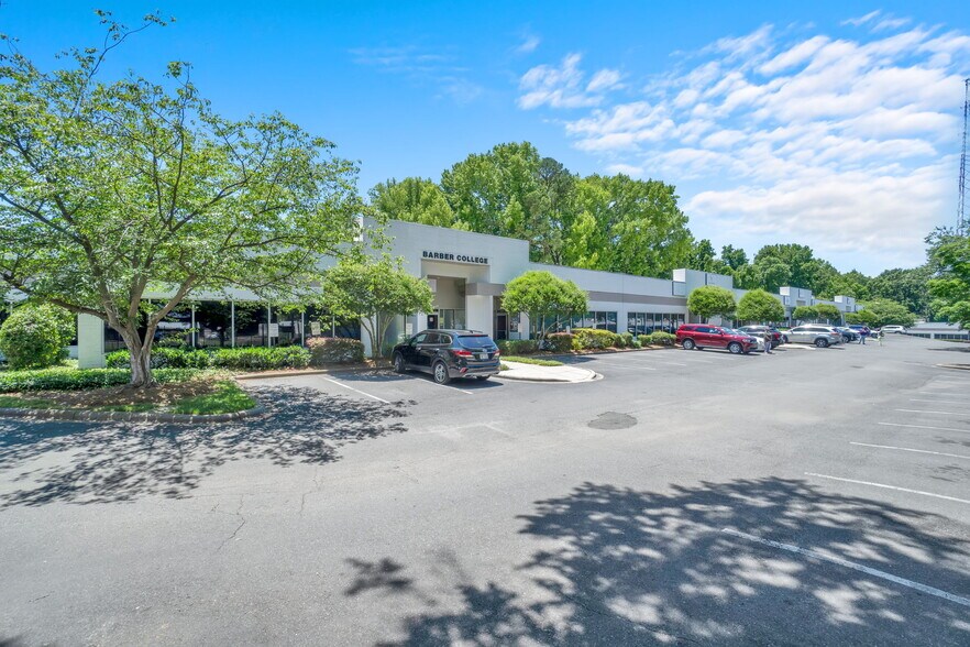 More Photos Of 5100 Reagan Dr, Charlotte Unknown For Lease