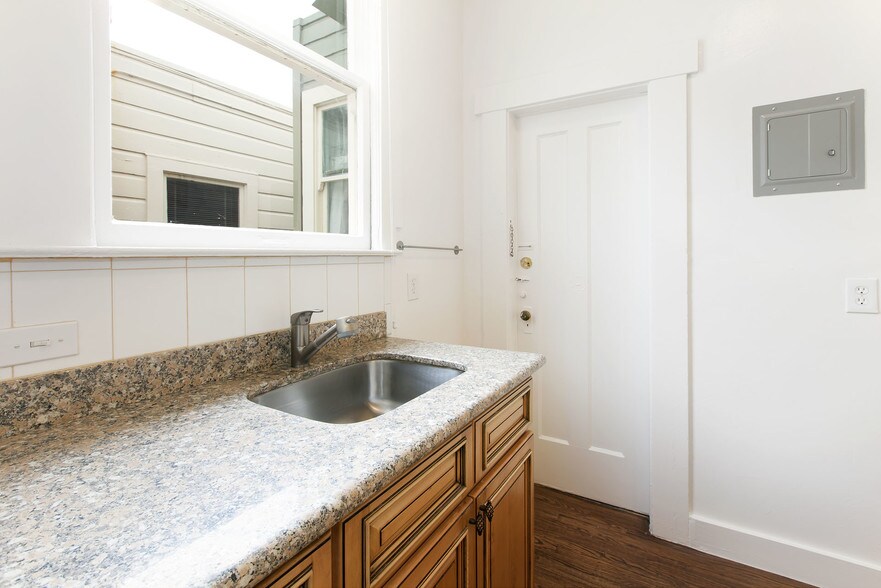 More Photos Of 1163 Pine St, San Francisco Apartments For Sale