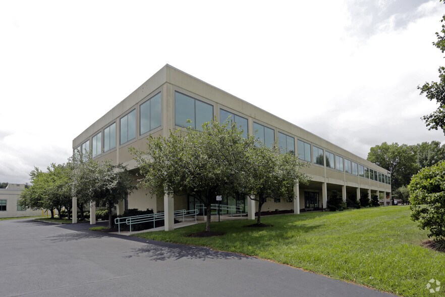 More Photos Of 826 Newtown Yardley Rd, Newtown Office For Sale