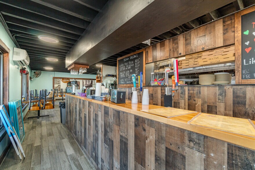 More Photos Of 80 Old San Carlos Blvd, Fort Myers Beach Restaurant For Sale