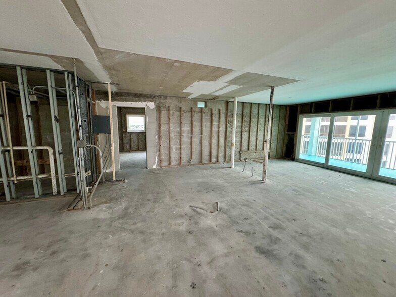 More Photos Of 6530 Estero Blvd, Fort Myers Hotel For Sale