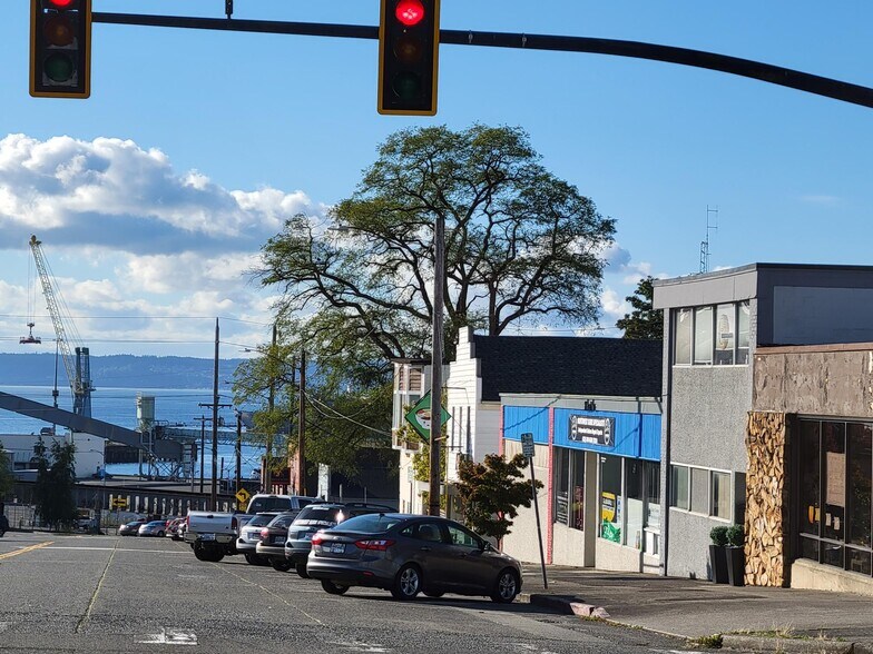 More Photos Of 1111 Hewitt Ave, Everett Apartments For Sale
