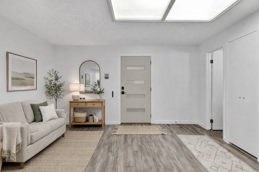 More Photos Of 1309-1311 1st St S, Nampa Storefront Retail Office For Sale