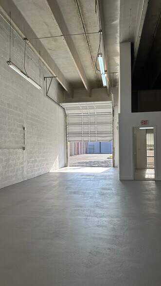 More Photos Of 4242-4270 SW 73rd Ave, Miami Warehouse For Sale