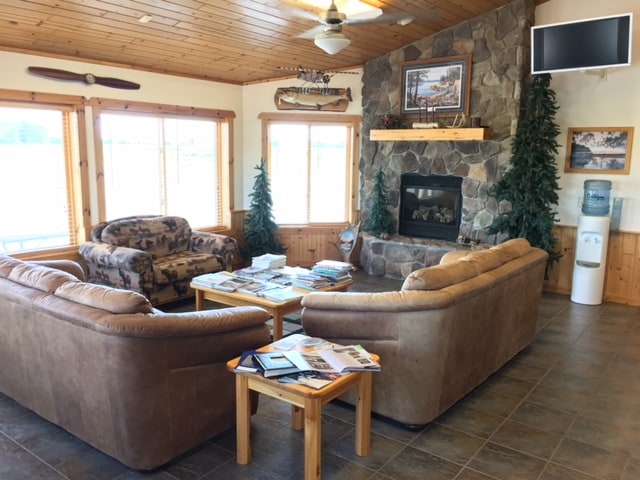 More Photos Of 24226 Lone Pine Rd, Hinckley Airport For Sale