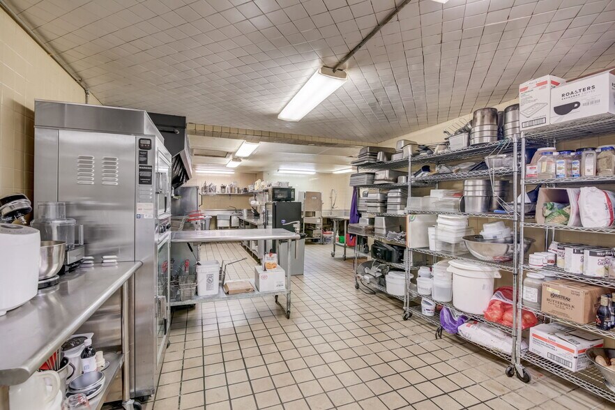 More Photos Of 617 E North St, Poynette Restaurant For Sale