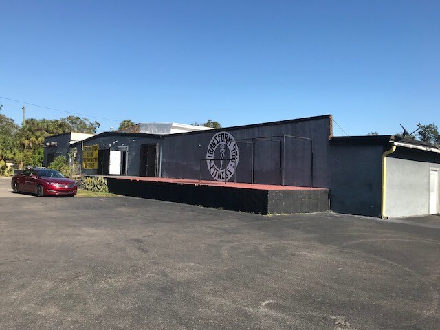 More Photos Of 4214 W Virginia Ave, Tampa Warehouse For Lease