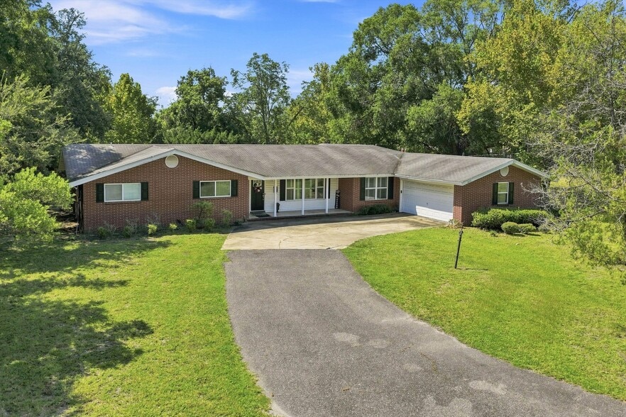 More Photos Of 7602 Kenya St, Jacksonville Specialty For Sale