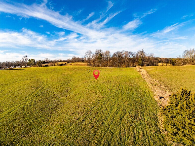 More Photos Of 520 Thorngrove pike, Kodak Land For Sale