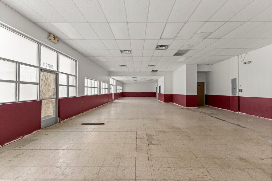 More Photos Of 2300 S Schaefer Hwy, Detroit Storefront For Sale