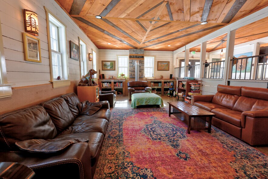 More Photos Of 400 Game Farm Rd, Catskill Hospitality For Sale