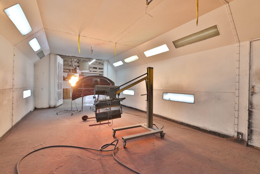 More Photos Of 1911 San Pablo Ave, Berkeley Warehouse For Sale