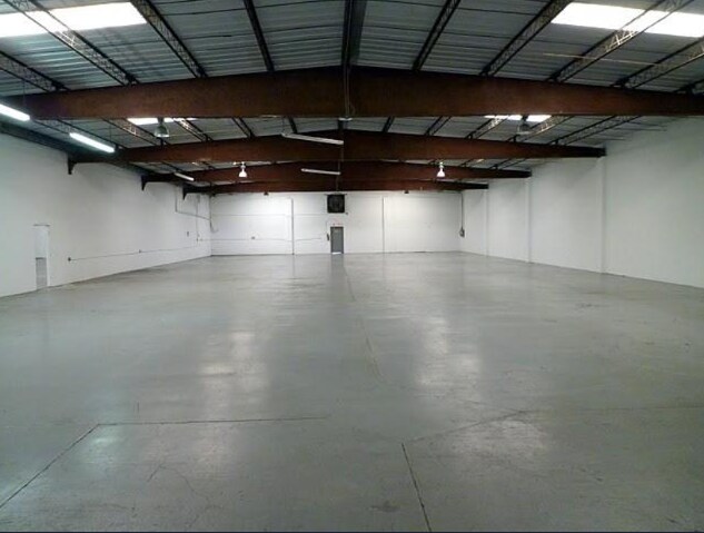 More Photos Of 1185 Gooden Crossing, Largo Warehouse For Lease