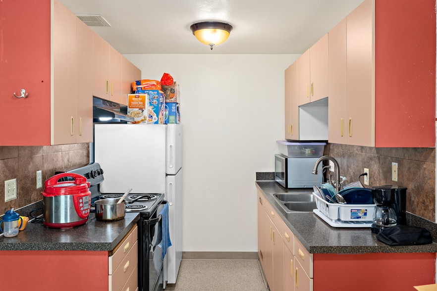 More Photos Of 739 S 3rd Ave, Kent Apartments For Sale