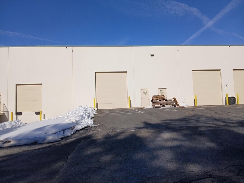 More Photos Of 14101-14121 Mariah Ct, Chantilly Light Manufacturing For Lease