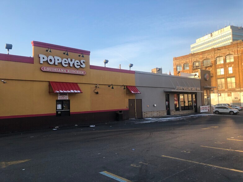 More Photos Of 237-251 Market St, Paterson Storefront Retail Office For Lease