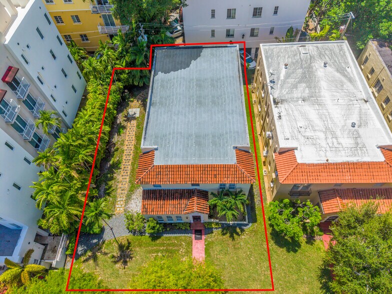 More Photos Of 114 Menores Ave, Coral Gables Apartments For Sale