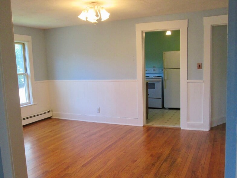 More Photos Of 11 South St, Bernardston Storefront Retail Residential For Sale