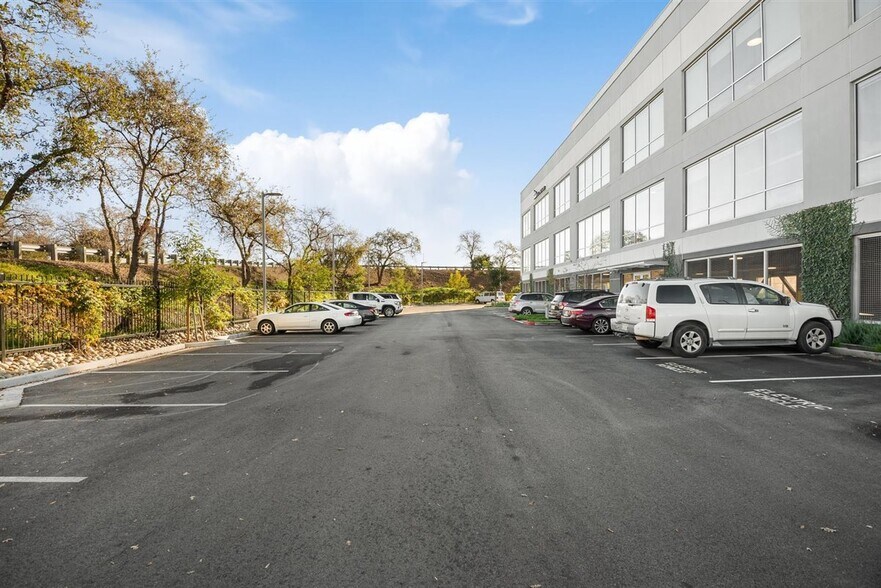 More Photos Of 1629 Main St, Redwood City Loft Creative Space For Lease