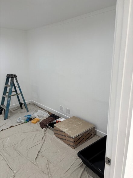 More Photos Of 515-521 W Ramsey St, Banning Storefront Retail Office For Lease