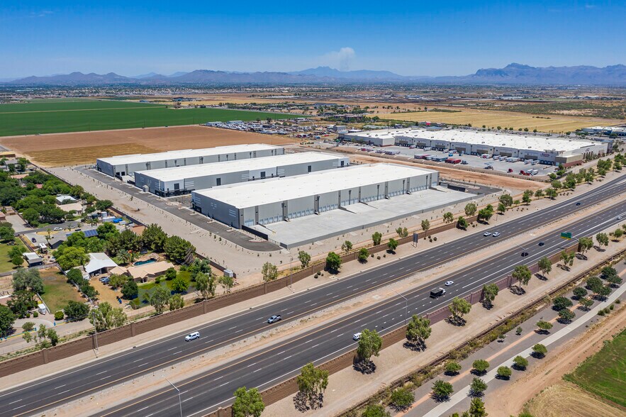 More Photos Of 4465 E Nunneley Rd, Gilbert Warehouse For Lease