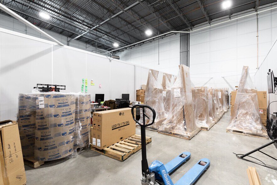 Photo of 1st Floor Ste Small Warehouse