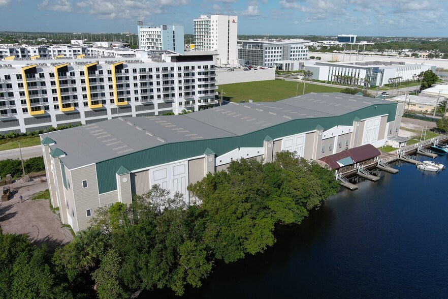 More Photos Of 90 N Bryan Rd, Dania Beach Marina For Sale