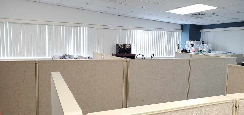 More Photos Of 3980 Tampa Rd, Oldsmar Office For Lease