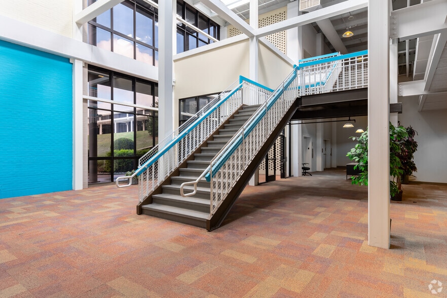 More Photos Of 2501 S State Highway 121 Bus, Lewisville Industrial For Lease