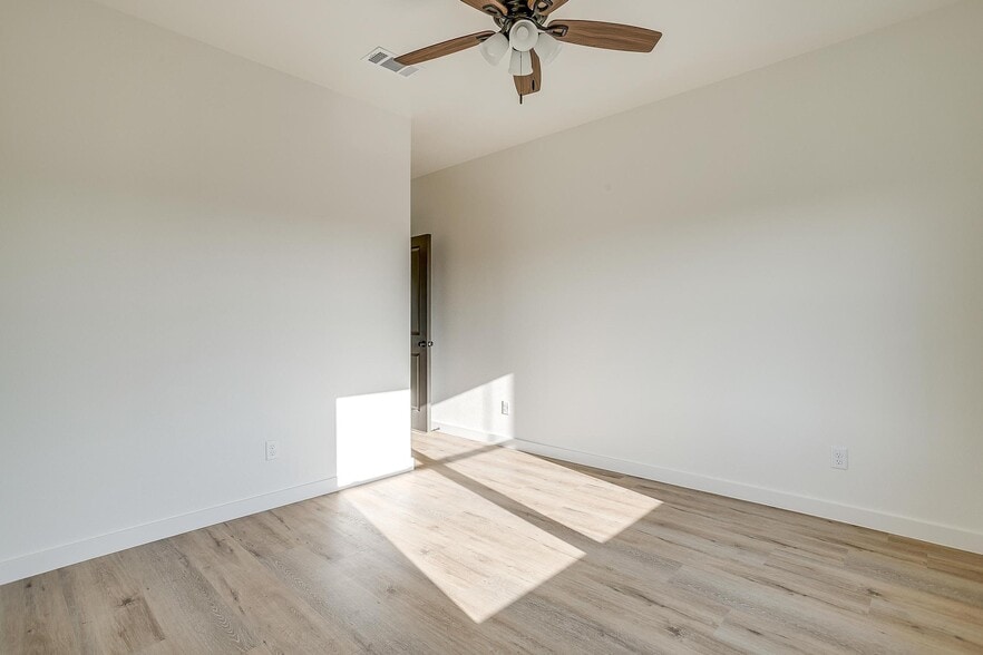 More Photos Of 3108 Frazier Ave, Fort Worth Multifamily For Sale