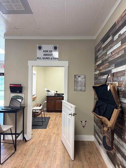 More Photos Of 1370 US Highway 80 E, Pooler Light Manufacturing For Lease