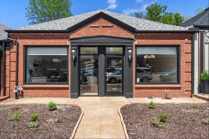 Primary Photo Of 7727 Clayton Rd, Saint Louis Storefront For Sale