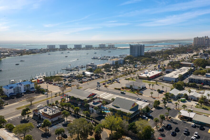 More Photos Of 503 Harbor Blvd, Destin Office For Lease